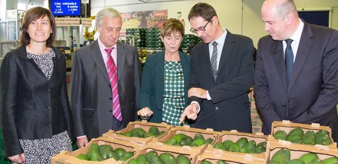 Eroskik fruta salduko du, jateko prest 