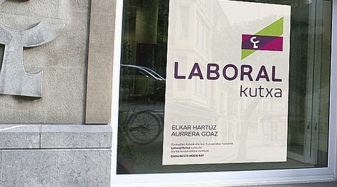FITCH agentziak BBB kalifikazioa eman dio berriro  LABORAL kutxari, bat egite prozesu ostean