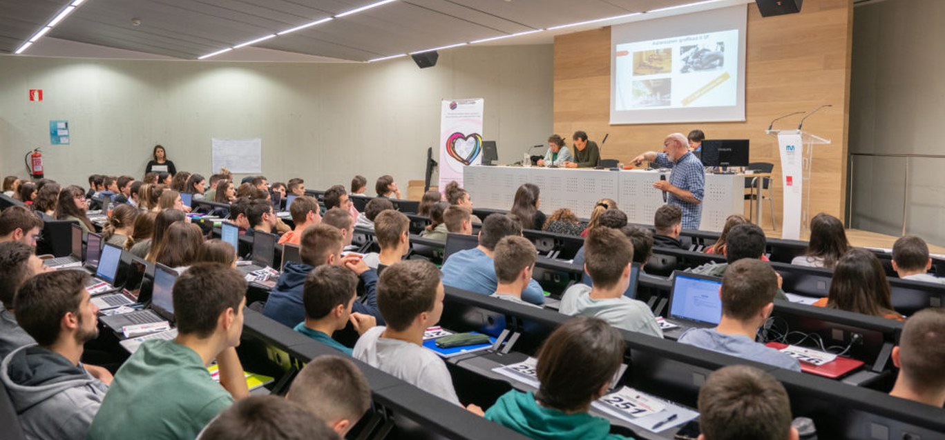 Gazteak eta tokiko global begirada