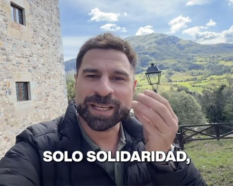 Guido Agostinelli dibulgatzaile argentinarrak MONDRAGON bisitatu eta sareetan arrakasta lortu du