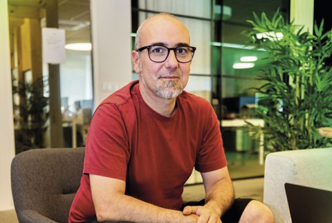 “Gure herrian ikastolak kooperatiba moduan antolatuta egotea oso interesgarria iruditu zitzaien Mixeko kideei”