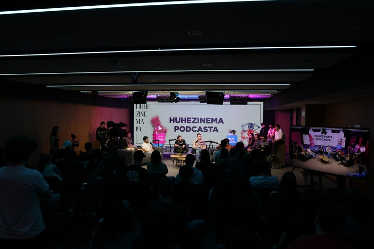 HUHEZINEMA PODCAST-a.JPG HUHEZINEMA PODCAST-a.JPG