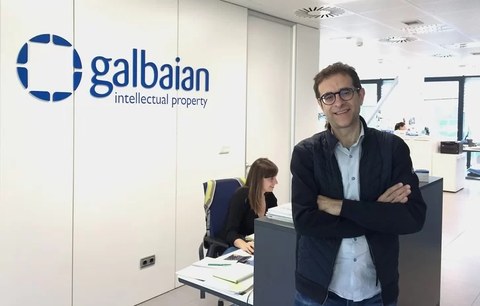 IAM aldizkari entzutetsuak Galbaianen lana aitortu du