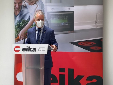 Iñigo Urkullu Lehendakariak Eika bisitatu du