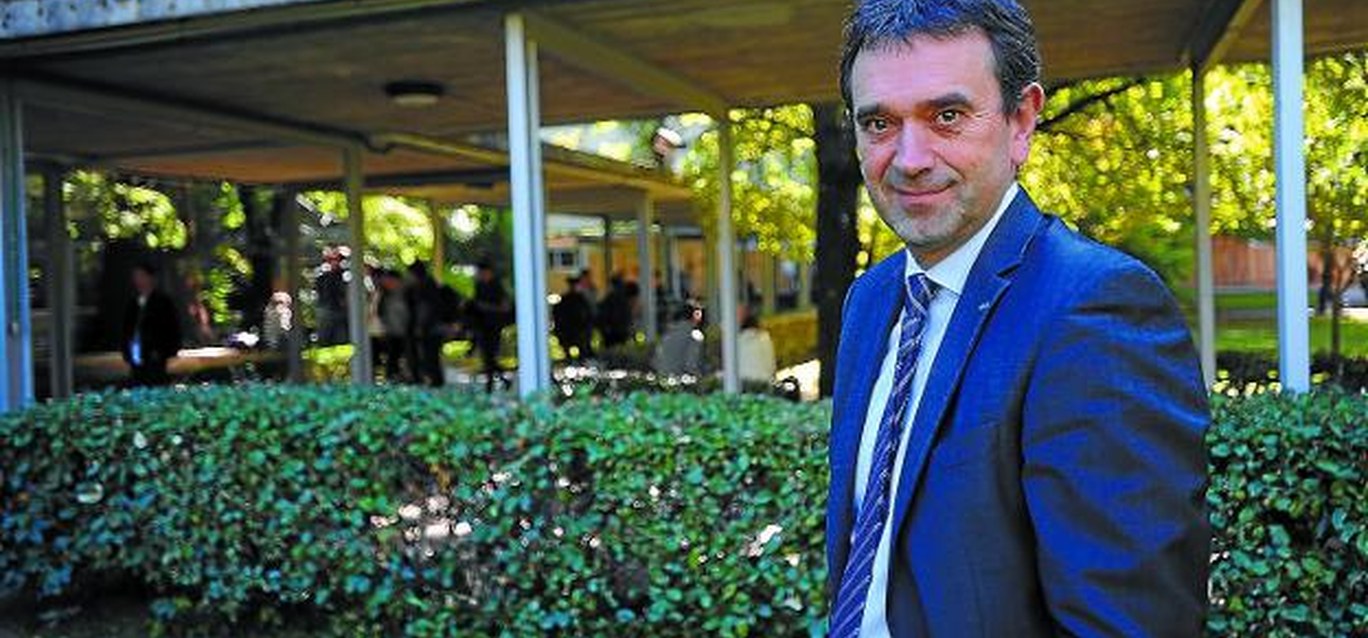 Urrunekoa eta presentziala zelan uztartu, hortxe gakoa