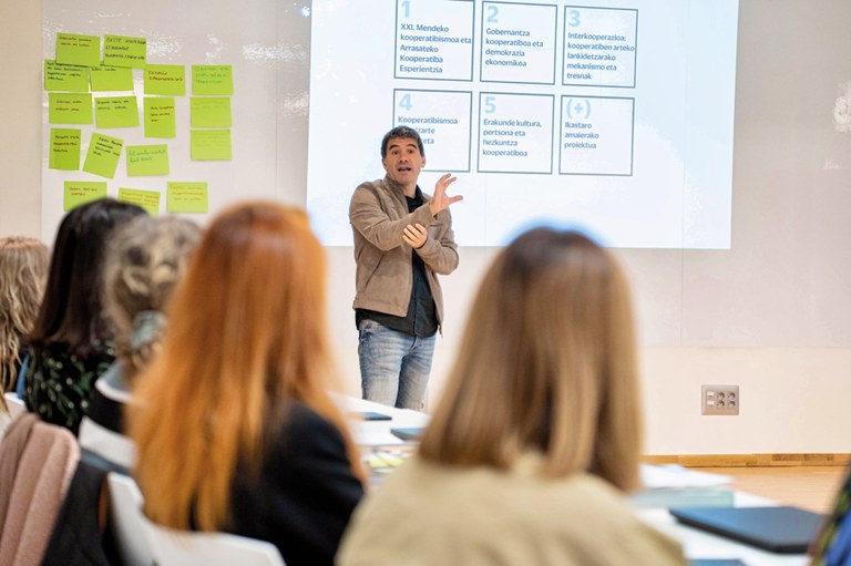kooperatibagintza-2.jpg