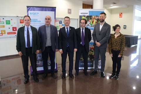 Mondragon Goi Eskola Politeknikoak Amazoneko langileak trebatuko ditu