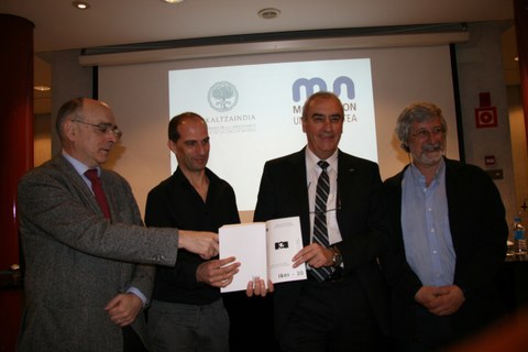 Mondragon Unibertsitateak 'Lehen Mundu Gerra Eskualduna astekarian' liburua aurkeztu du