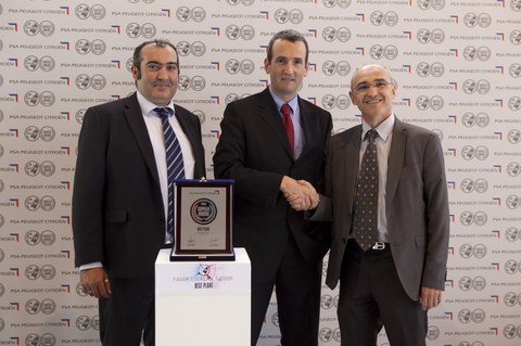 PSA Peugeot Citroënen 2015eko industria-bikaintasunari `best plant´ saria jaso du Fagor Ederlanek