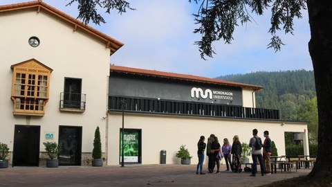 Testuinguru eleaniztunetako hezkuntzaren erronka eta estrategiei buruzko jardunaldia antolatu du Mondragon Unibertsitateak