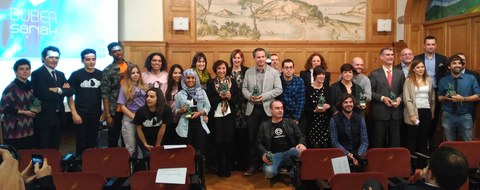 ThinkUpLKS.com, LKSren berrikuntza-kanala, Buber Sarietako finalista