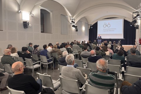 "Trantsizio energetikoak ez ditu arriskuan jarri behar gure lehiakortasun industriala eta gizarte-ongizatea"